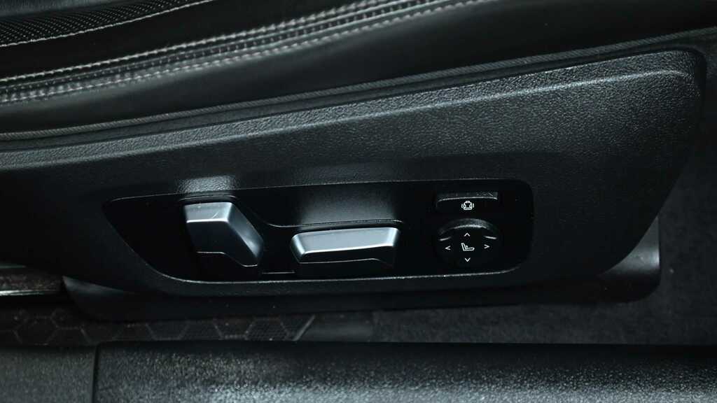 BMW 8 Series M Sport Grey #21