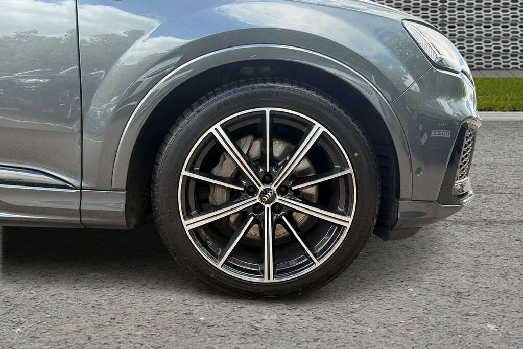 Audi Q7 55 Tfsi Quattro Black Edition Tiptronic 2022 Grey #5