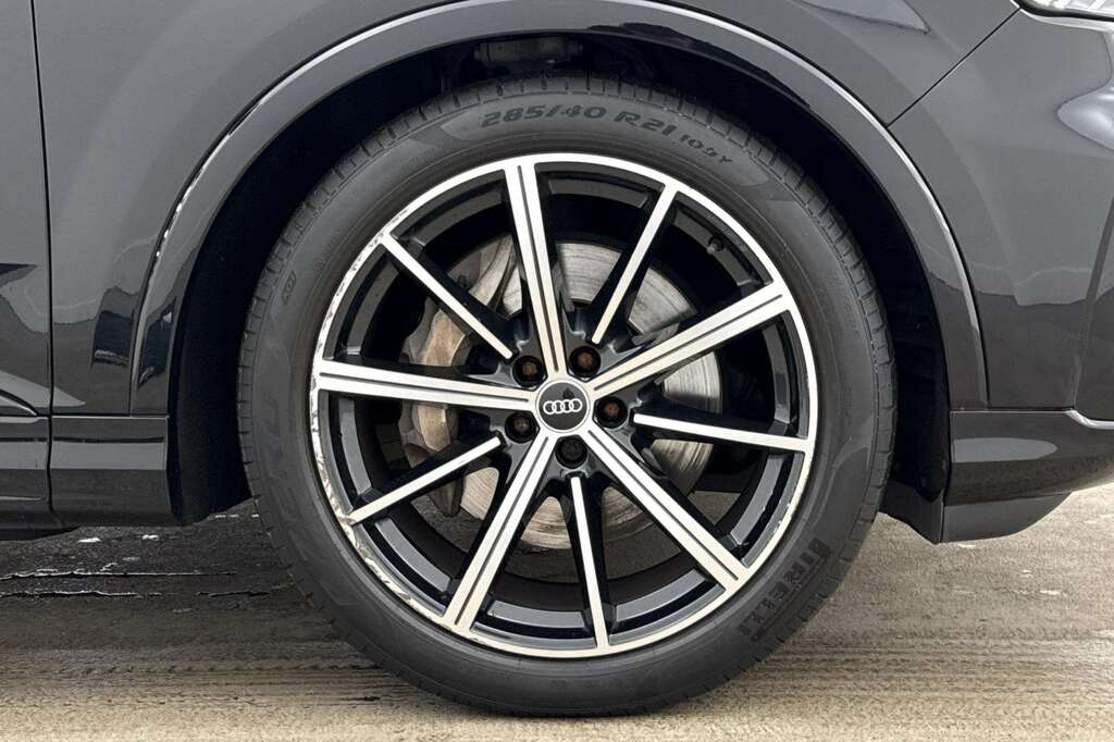 Audi Q7 55 Tfsi Quattro Black Edition Tiptronic 2021 Black #5