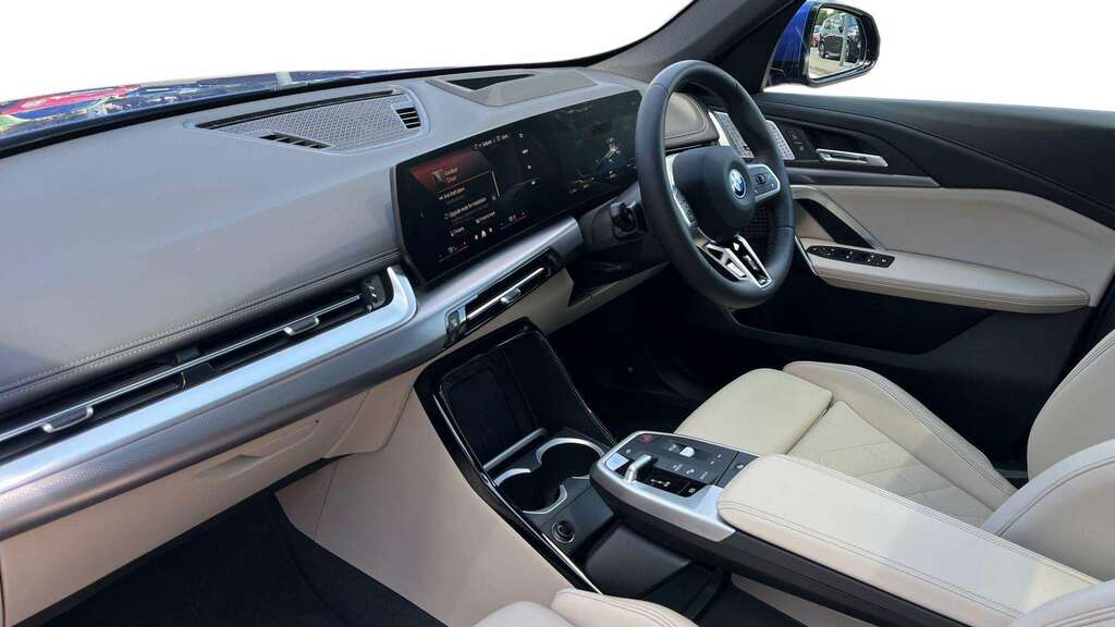 BMW iX1 U11 Edrive20 M Sport #8