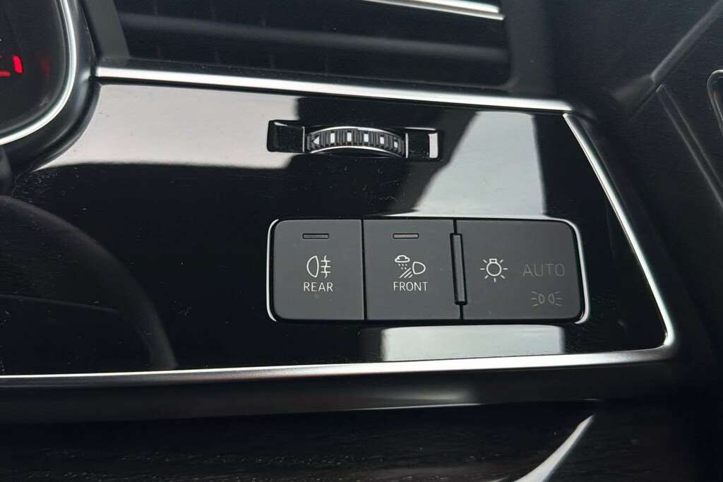 Audi Q7 Q7 Sln Blk Ed 55 Tfsi E Quat A Blue #32