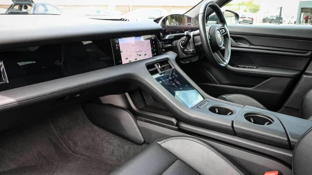 Porsche Taycan 4X2 2022 Grey #5
