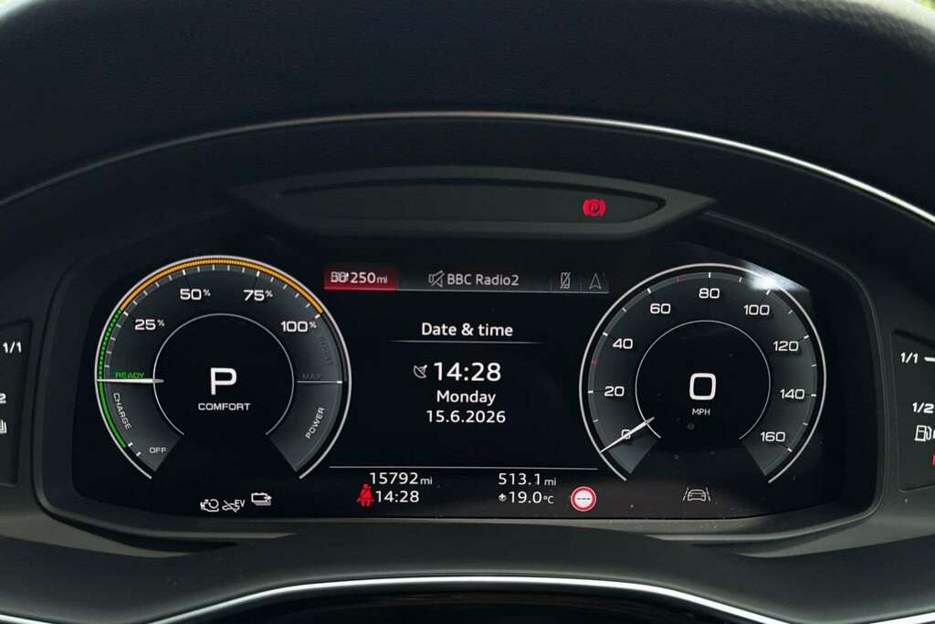 Audi Q8 55 Tfsi E Quattro Black Edn Tiptronic Cs Black #18