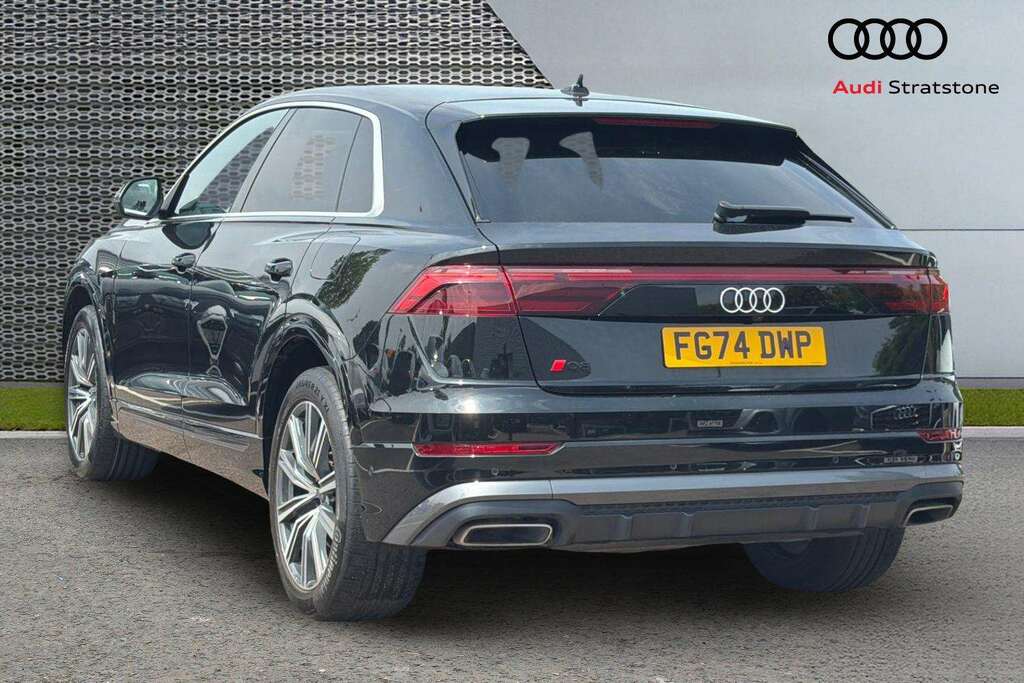 Audi Q8 55 Tfsi E Quattro S Line Tiptronic 2024 Black #3