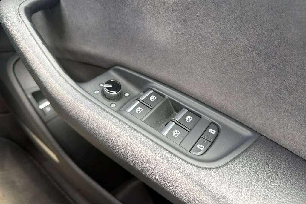 Audi Q8 55 Tfsi E Quattro Black Edn Tiptronic Cs Black #14