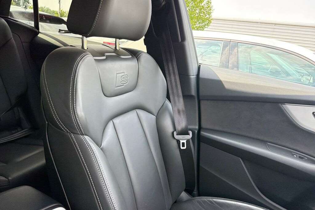 Audi Q8 55 Tfsi E Quattro Black Edn Tiptronic Cs Black #35