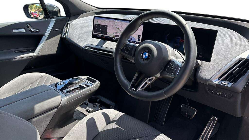 BMW iX 300Kw Xdrive45 M Sport 101Kwh 2025 Black #6