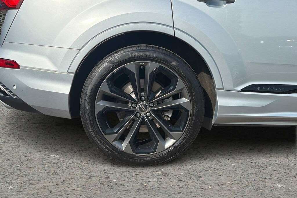 Audi Q7 55 Tfsi Quattro Black Ed Tiptronic Tech Pro Black #11
