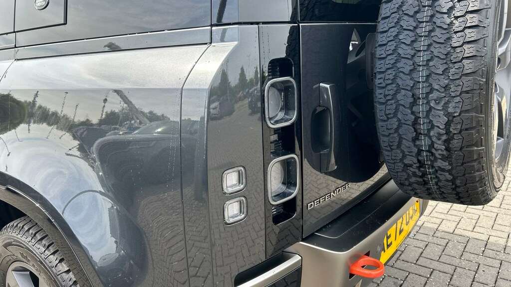 Land Rover Defender 110 X-dynamic Se Grey #19