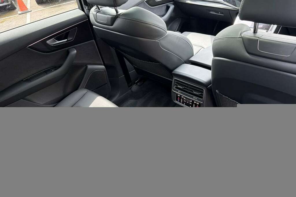Audi Q7 3.0 Tfsi E Quattro 394 Black Edition Tiptronic Grey #20