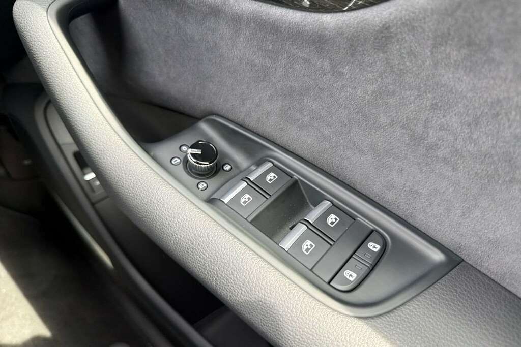 Audi Q7 3.0 Tfsi E Quattro 394 Black Edition Tiptronic Grey #11