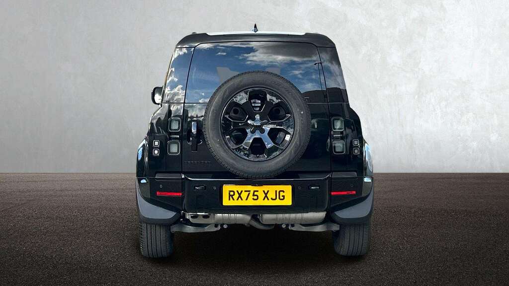 Land Rover Defender 110 3.0 D250 X-dynamic Se 110 2025 Black #6