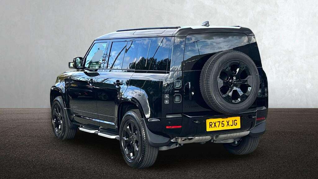 Land Rover Defender 110 3.0 D250 X-dynamic Se 110 2025 Black #2