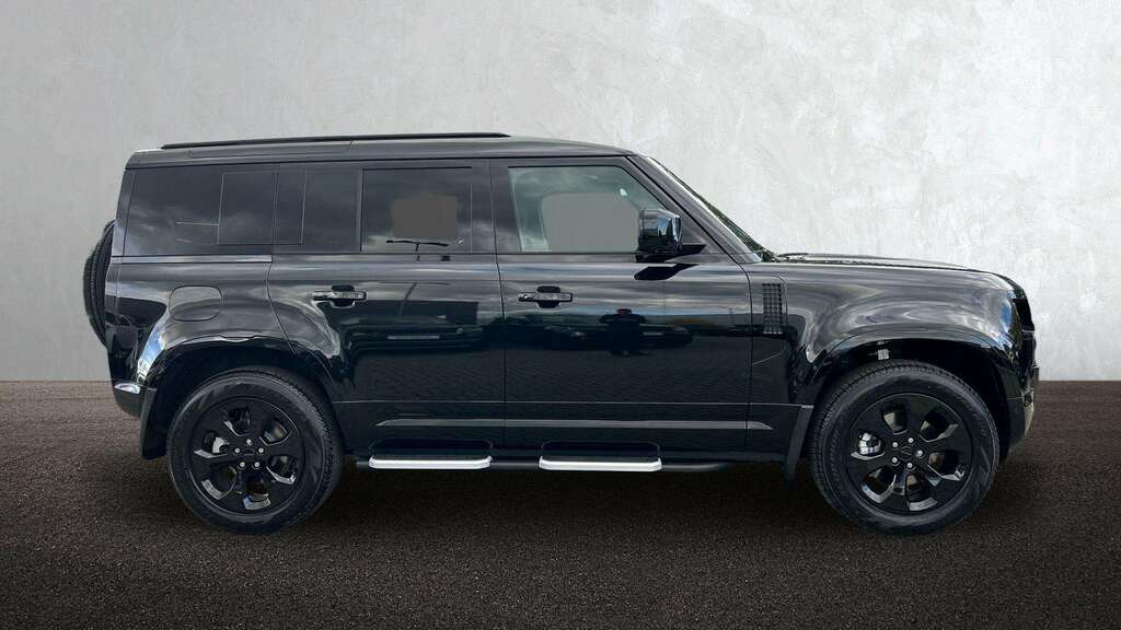 Land Rover Defender 110 3.0 D250 X-dynamic Se 110 2025 Black #5