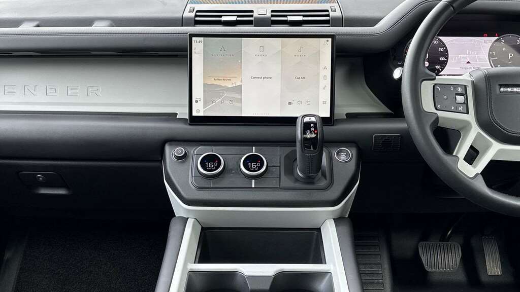 Land Rover Defender 110 X-dynamic Hse Black #14