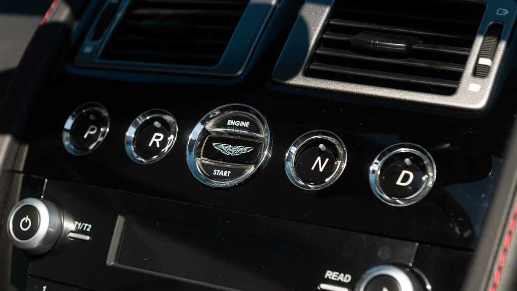 Aston Martin DBS Dbs V12 22 Silver #32