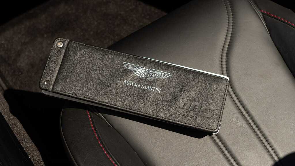 Aston Martin DBS Dbs V12 22 Silver #41