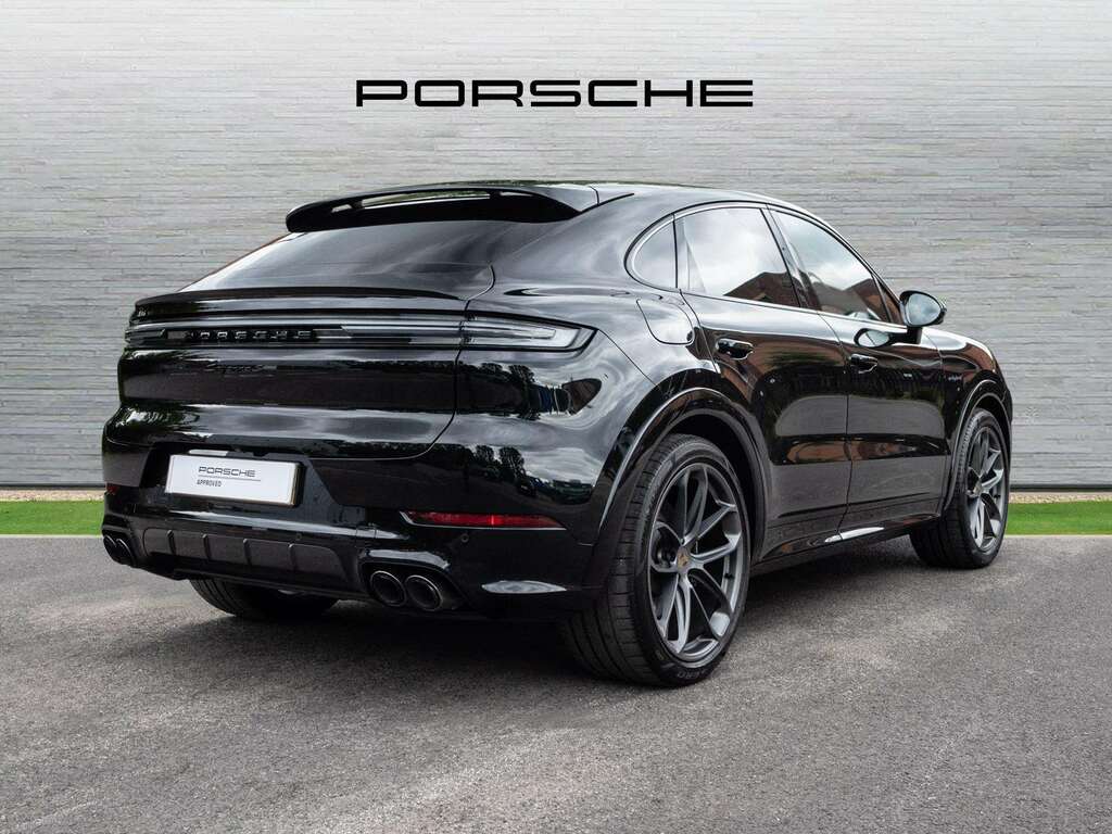 Porsche Cayenne S E-hybrid Coup 2024 MF24EZT Black #3