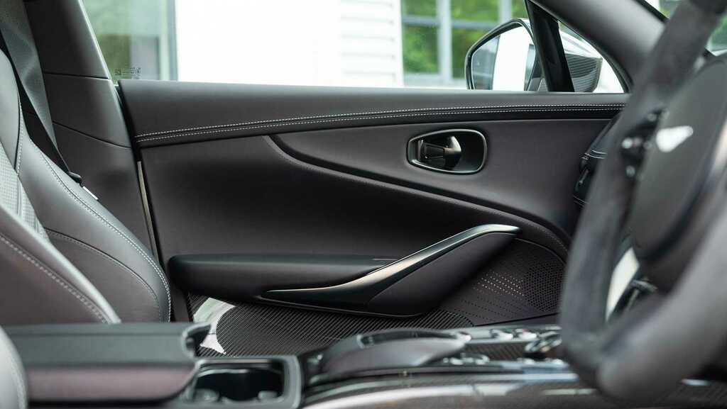 Aston Martin DBX V8 Dbx707 Touchtronic Blue #27
