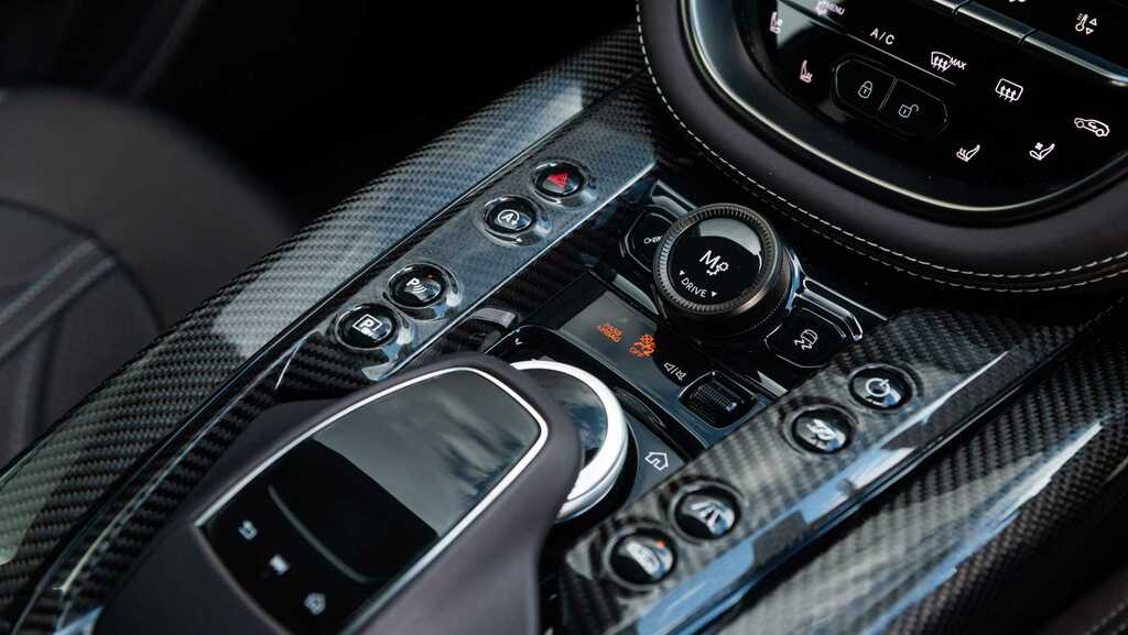 Aston Martin DBX V8 Dbx707 Touchtronic Blue #32
