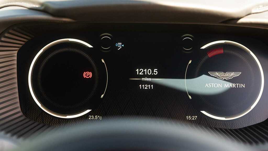 Aston Martin DBX V8 Dbx707 Touchtronic 2024 Black #3
