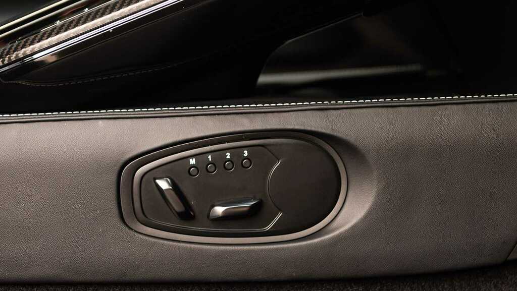 Aston Martin Vantage 4.0 V8 Euro 6 Black #26