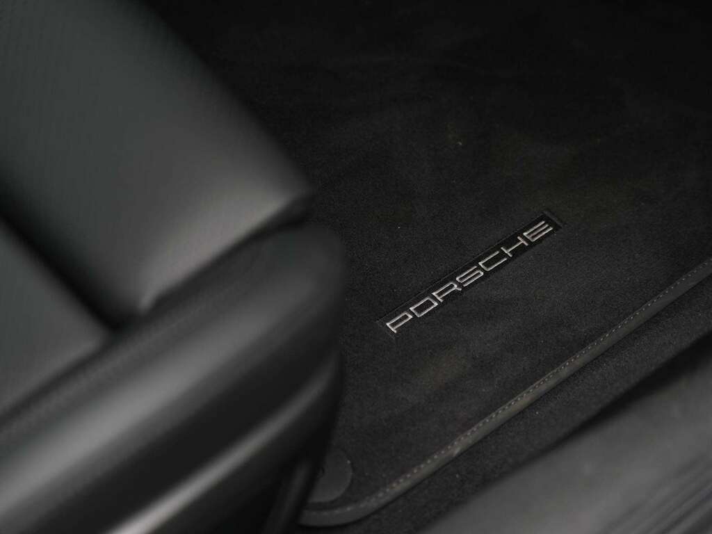 Porsche 911 Gts T-hybrid Pdk NX26JVD Grey #23