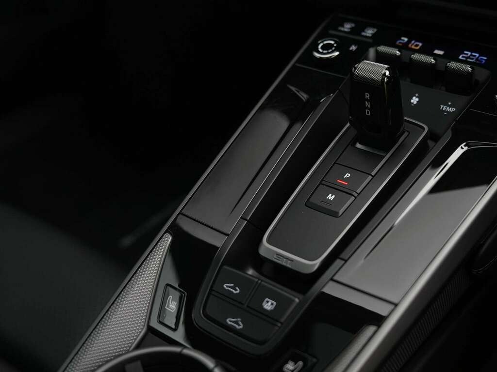 Porsche 911 Gts T-hybrid Pdk NX26JVD Grey #17