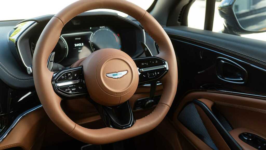 Aston Martin DBX V8 Dbx707 Touchtronic FJ75XOO Black #26