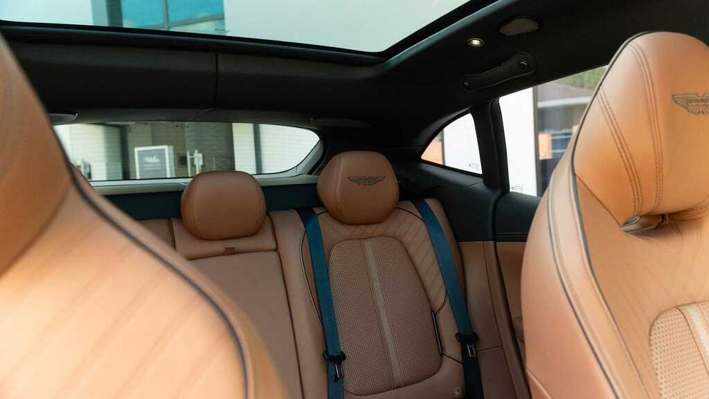 Aston Martin DBX V8 Dbx707 Touchtronic FJ75XOO Black #34
