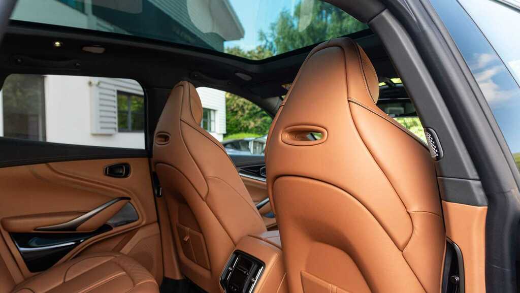 Aston Martin DBX V8 Dbx707 Touchtronic FJ75XOO Black #24