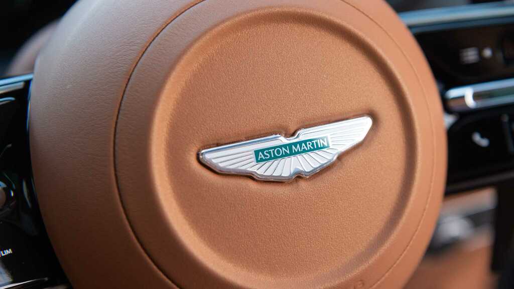 Aston Martin DBX V8 Dbx707 Touchtronic FJ75XOO Black #40