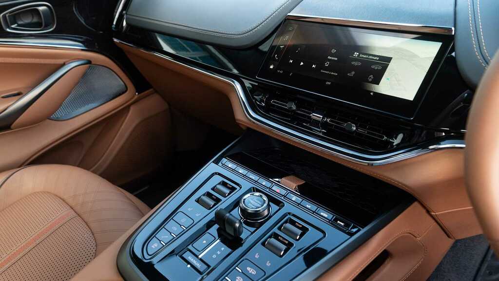 Aston Martin DBX V8 Dbx707 Touchtronic FJ75XOO Black #9
