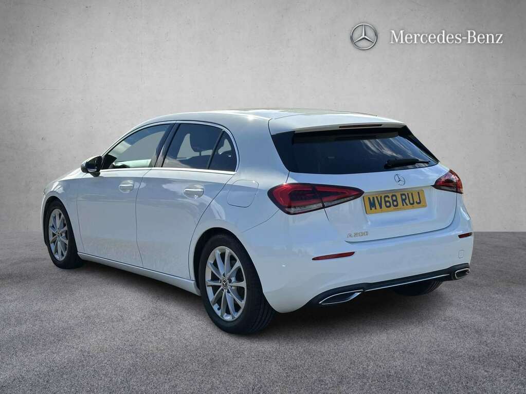 Mercedes-Benz A Class A200 Sport 2018 MV68RUJ White #2