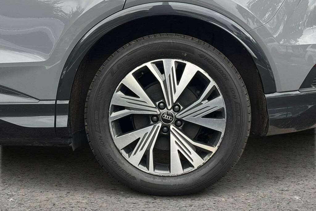 Audi Q4 E Tron 150Kw 40 82Kwh Sport 2023 Grey #5
