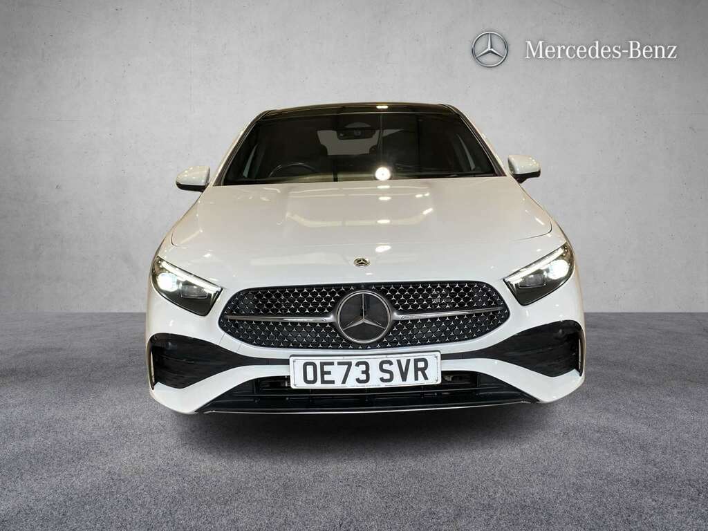 Mercedes-Benz A Class A250e Amg Line Premium Plus 2023 OE73SVR White #3