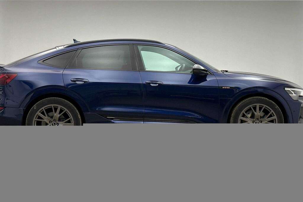Audi E-tron 300Kw 55 Quattro 95Kwh Launch Edition 202 Blue #4