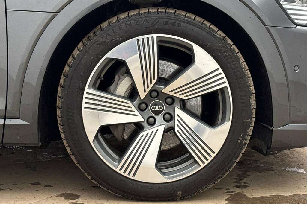 Audi E-tron 300Kw 55 Quattro 95Kwh S Line 2023 Grey #5