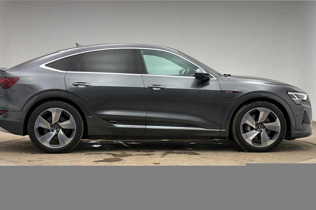 Audi E-tron 300Kw 55 Quattro 95Kwh S Line 2023 Grey #4