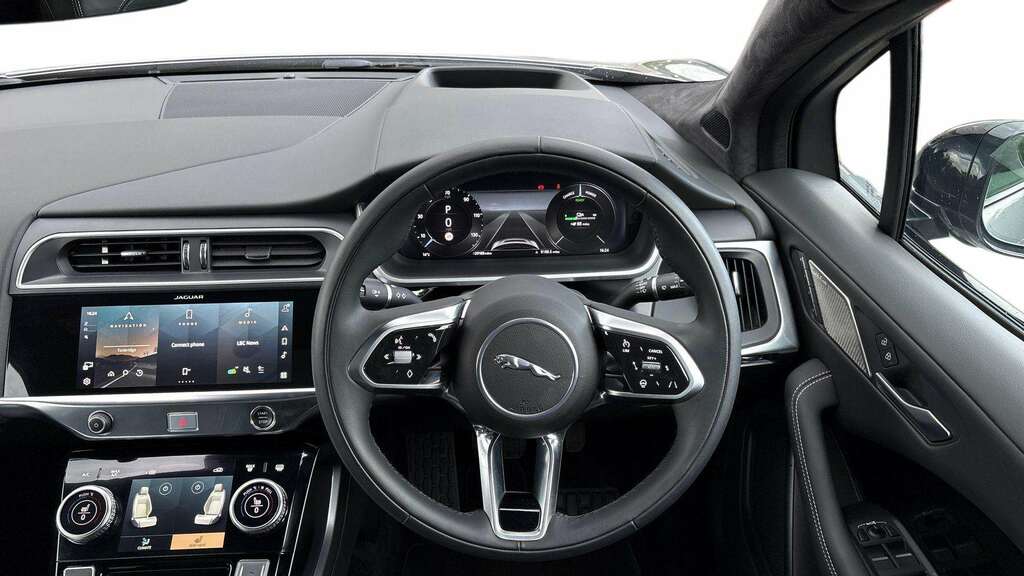Jaguar I-Pace Ev400 90Kwh 11Kw Charger Hse White #14