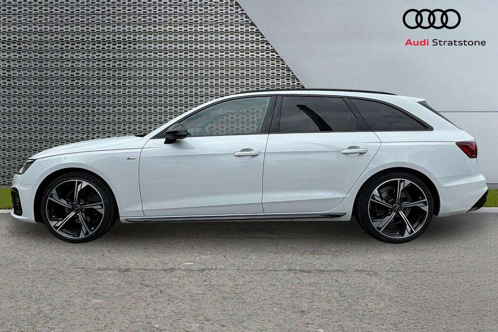 Audi A4 35 Tfsi Black Edition S Tronic 2023 White #6