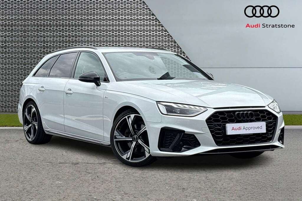 Audi A4 35 Tfsi Black Edition S Tronic 2023 White
