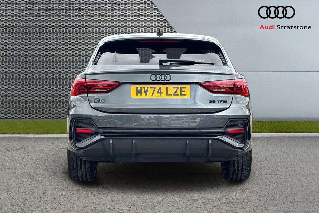 Audi Q3 35 Tfsi Black Edition S Tronic 20 Alloy 202 MV74LZE Grey #6