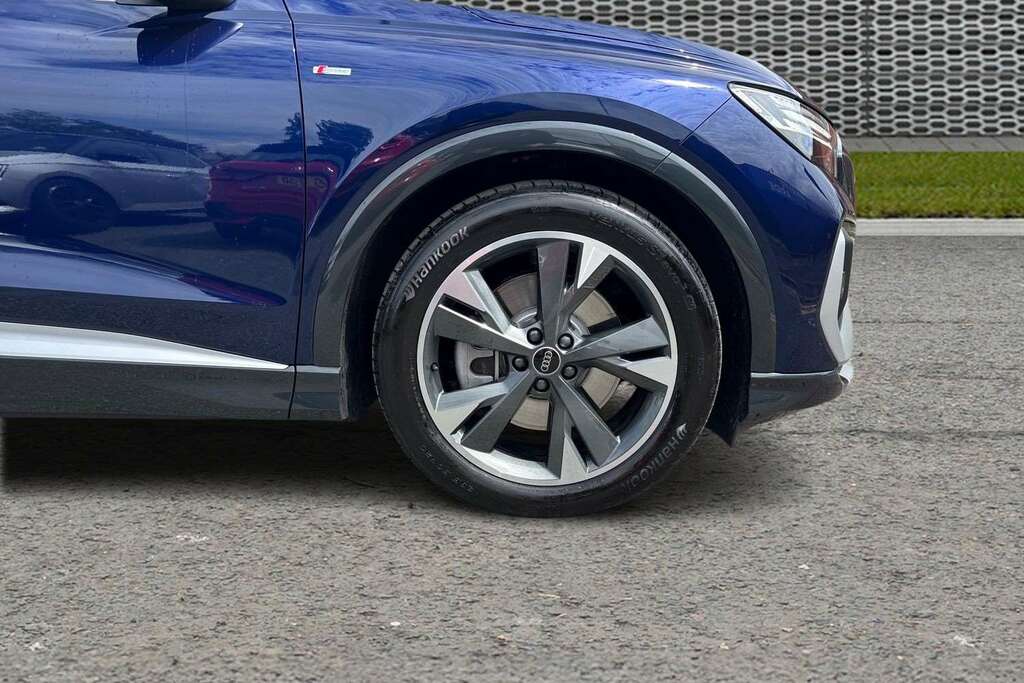 Audi Q4 E Tron 210Kw 45 82Kwh S Line Leather 2026 Blue #5