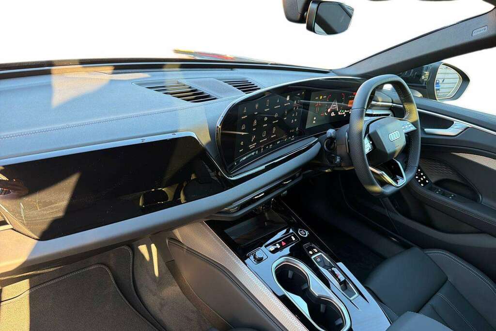 Audi A6 2.0 Tfsi 204 S Line S Tronic 2026 Black #2