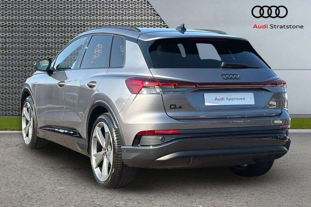 Audi Q4 E Tron 210Kw 45 Quattro 82Kwh Black Edition 2026 Grey #3