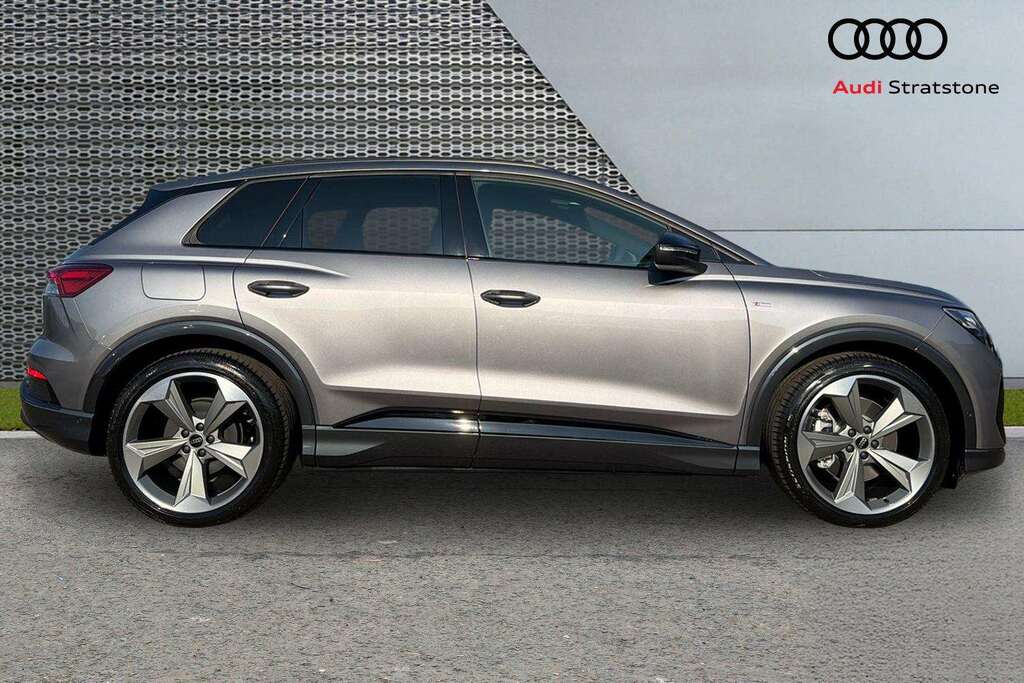 Audi Q4 E Tron 210Kw 45 Quattro 82Kwh Black Edition 2026 Grey #4