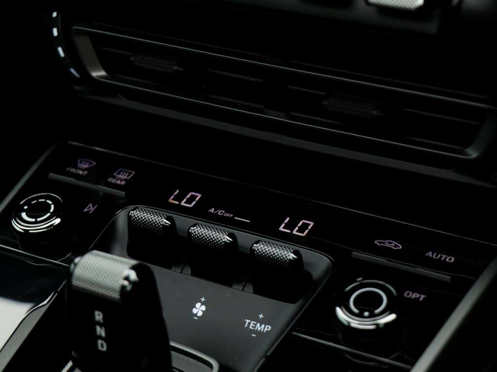 Porsche 911 911 Carrera 4S Black #16