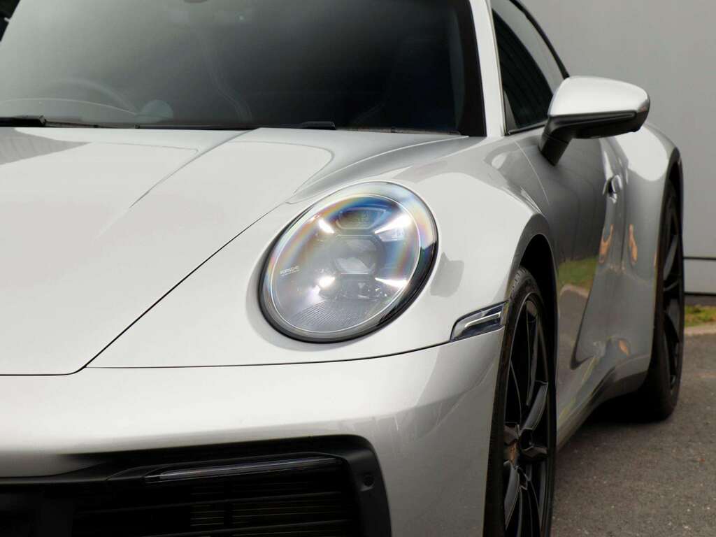 Porsche 911 911 Carrera 4S Black #32