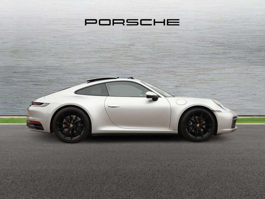 Porsche 911 Carrera 2024 Silver #2